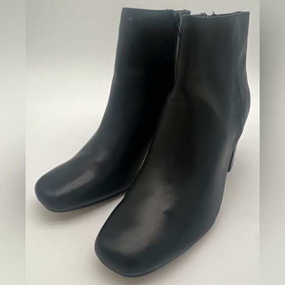 Sold on Mercari! BELLA VITA Women's Wilma Square Toe Ankle Boots Black Size 7 - Picture 7 of 11